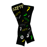 Manguitos negros deportivos con estampado del número siete y la palabra "SIETE" en colores verde, amarillo y blanco